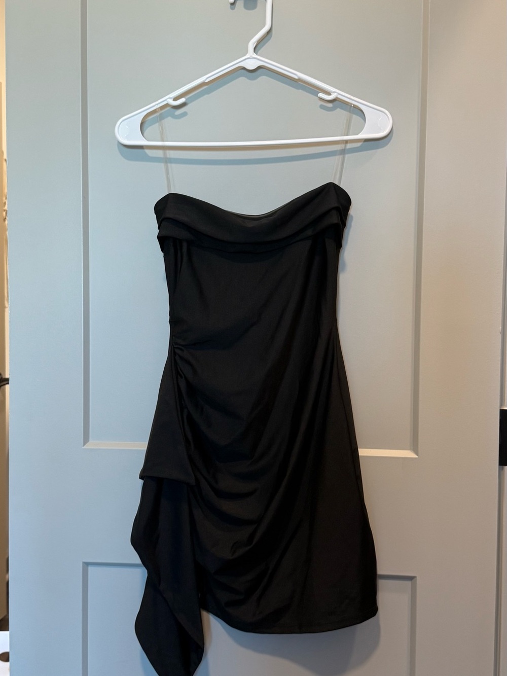 Windsor Strapless Black Ruched Cocktail Dress